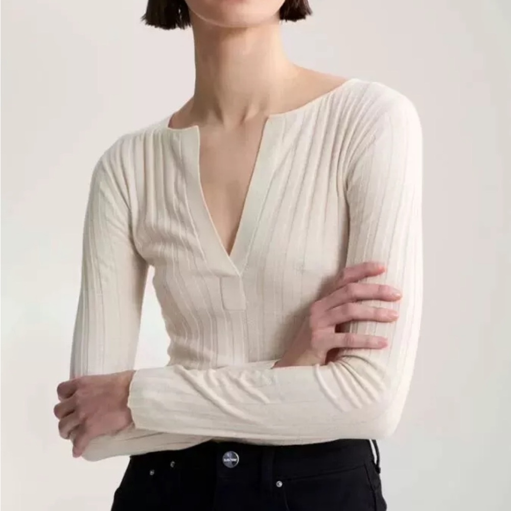 Toteme lightweight wool sweater
